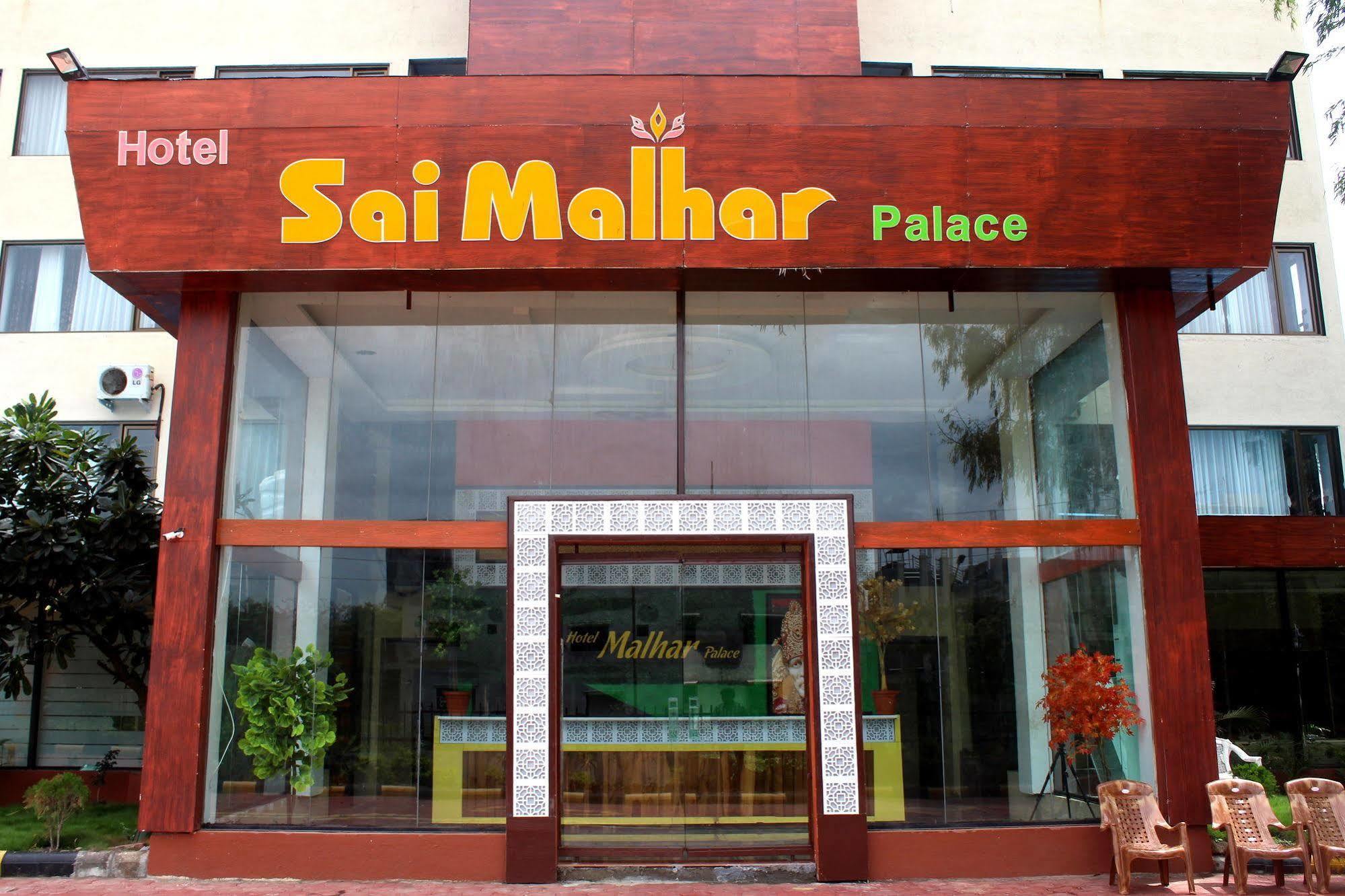 Hotel Malhar Palace Shirdi Buitenkant foto